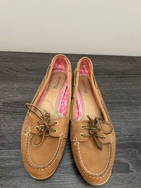 Sperry Women’s Tan Leather Boat Loafers with Pink Liner